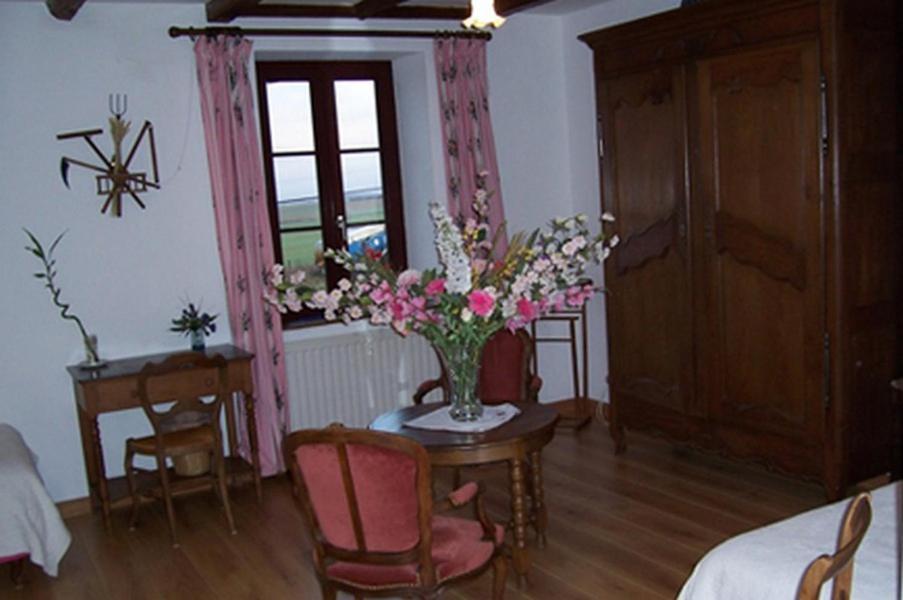 Bed and Breakfast Ferme Du Montheu Dommartin sous Amance Esterno foto